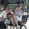 Бритни гуляет с детьми в Центральном парке Нью-Йорка