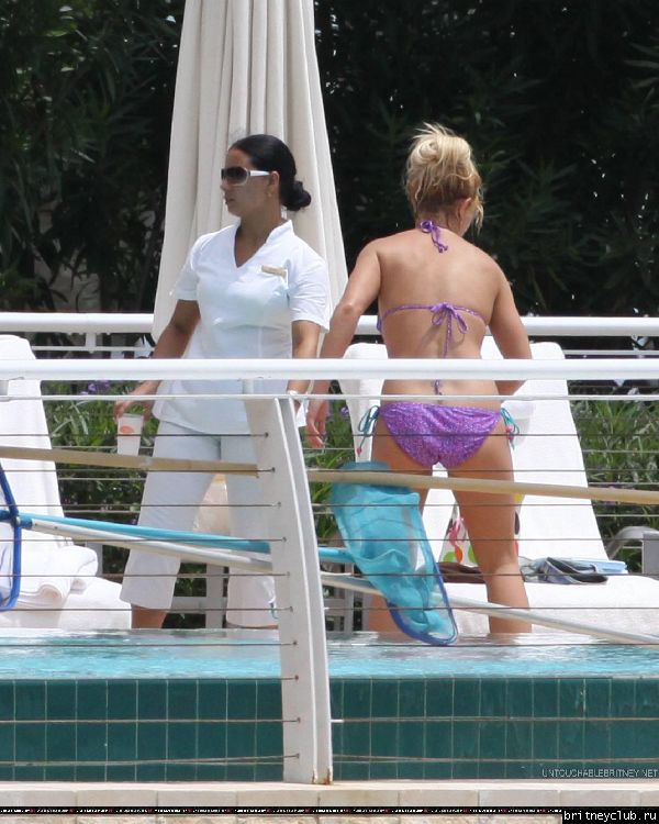 Бритни с семьей в Майями033.jpg(Бритни Спирс, Britney Spears)