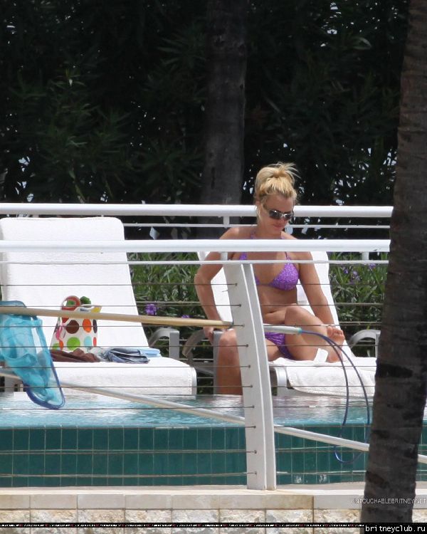 Бритни с семьей в Майями036.jpg(Бритни Спирс, Britney Spears)
