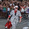 Бритни катается на двухэтажном автобусе по  Нью-Йорку