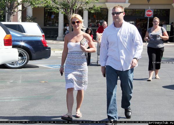 Бритни в супермаркете Ralph’s016.jpg(Бритни Спирс, Britney Spears)