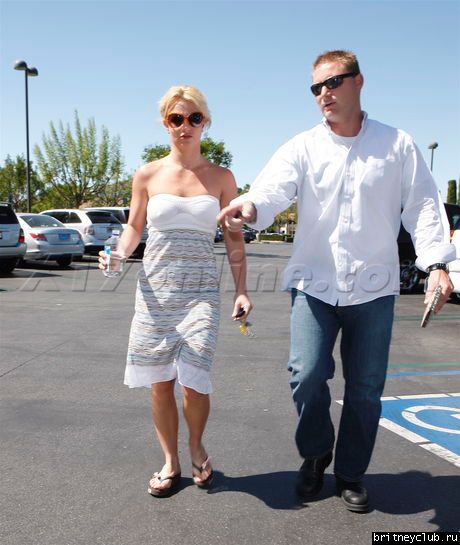 Бритни в супермаркете Ralph’s095.jpg(Бритни Спирс, Britney Spears)