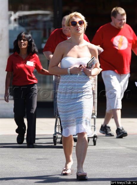Бритни в супермаркете Ralph’s097.jpg(Бритни Спирс, Britney Spears)