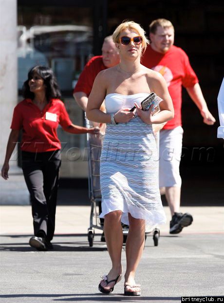 Бритни в супермаркете Ralph’s099.jpg(Бритни Спирс, Britney Spears)