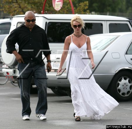 Бритни на шоппинге Target32.jpg(Бритни Спирс, Britney Spears)