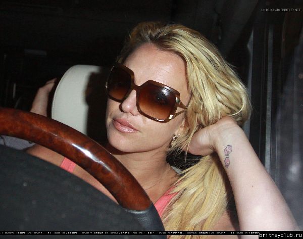 Бритни в Беверли Хиллз16.jpg(Бритни Спирс, Britney Spears)