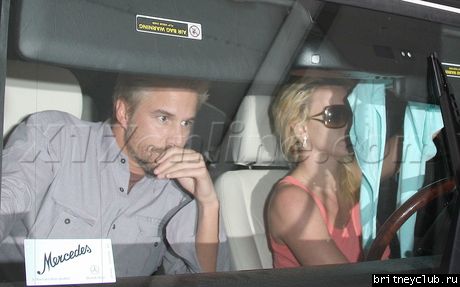 Бритни в Беверли Хиллз24.jpg(Бритни Спирс, Britney Spears)