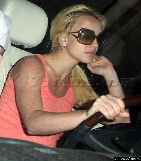 Бритни в Беверли Хиллз29.jpg(Бритни Спирс, Britney Spears)