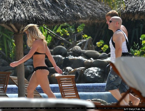 Бритни отдыхает в Мехико14.jpg(Бритни Спирс, Britney Spears)