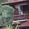 Бритни в отеле Tides Zihuatanejo в Мексике