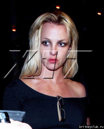 Бритни уезжает из ресторана Little Door45.jpg(Бритни Спирс, Britney Spears)