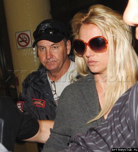 Бритни в аэропорту LAX37.jpg(Бритни Спирс, Britney Spears)