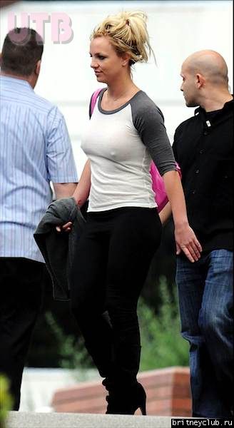 Бритни уезжает из отеля Hyatt в Перте13.jpg(Бритни Спирс, Britney Spears)