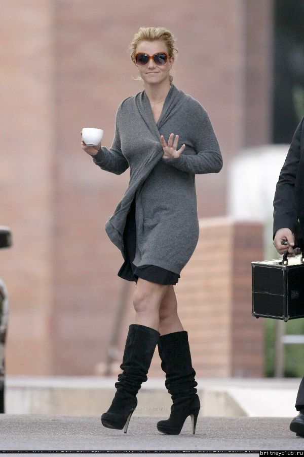 Бритни уезжает из отеля Hyatt16.jpg(Бритни Спирс, Britney Spears)