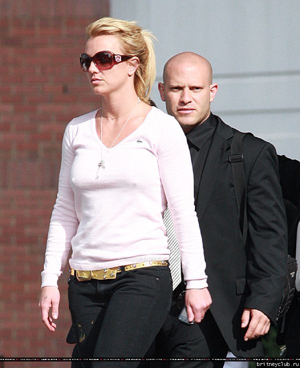 Бритни уезжает из отеля Hyatt51.jpg(Бритни Спирс, Britney Spears)