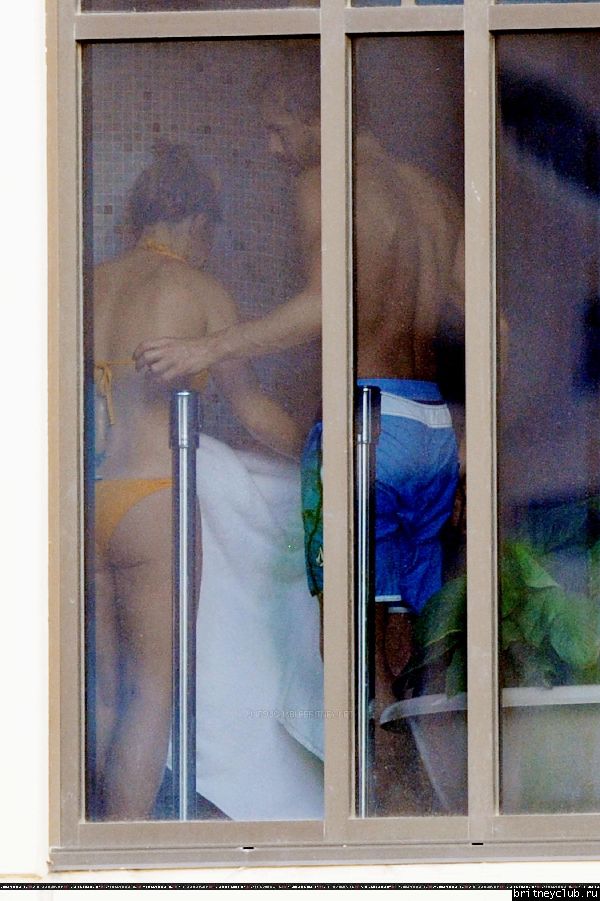 Бритни с детьми в бассеине24.jpg(Бритни Спирс, Britney Spears)