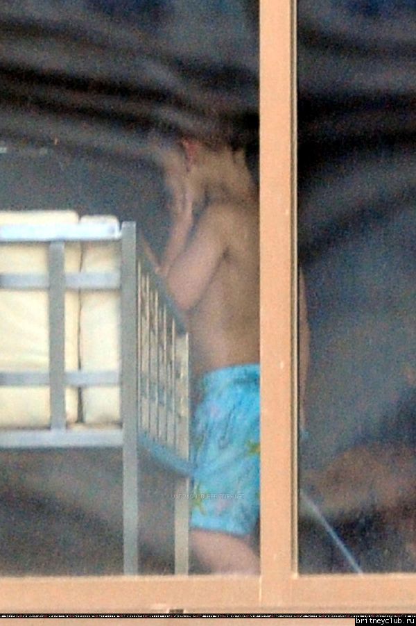 Бритни с детьми в бассеине37.jpg(Бритни Спирс, Britney Spears)