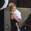Бритни уезжает из гостиницы в Мельбруне