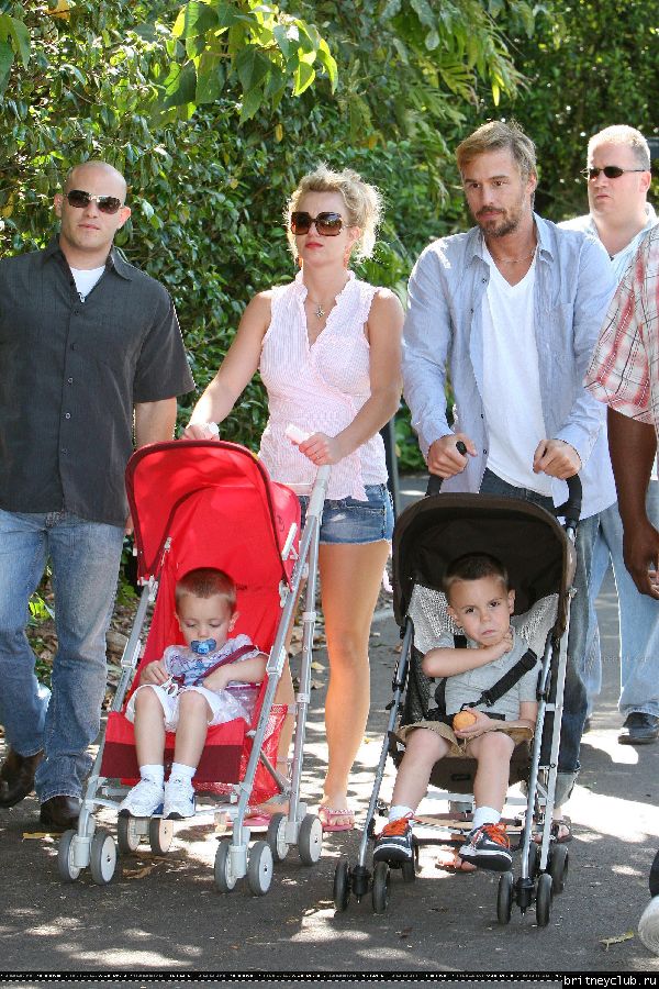 Бритни в ботаническом саду в Сиднее009.jpg(Бритни Спирс, Britney Spears)