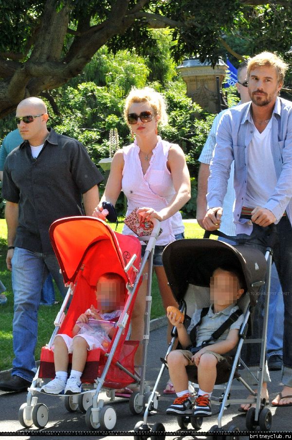 Бритни в ботаническом саду в Сиднее033.jpg(Бритни Спирс, Britney Spears)