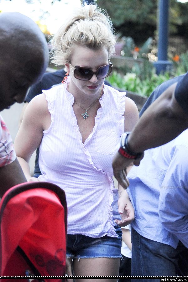 Бритни в ботаническом саду в Сиднее059.jpg(Бритни Спирс, Britney Spears)