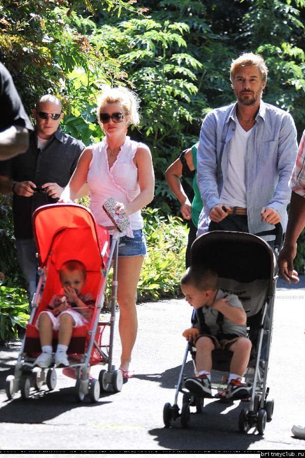 Бритни в ботаническом саду в Сиднее088.jpg(Бритни Спирс, Britney Spears)