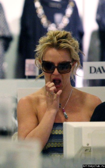 Бритни на шоппинге в Брисбене22.jpg(Бритни Спирс, Britney Spears)