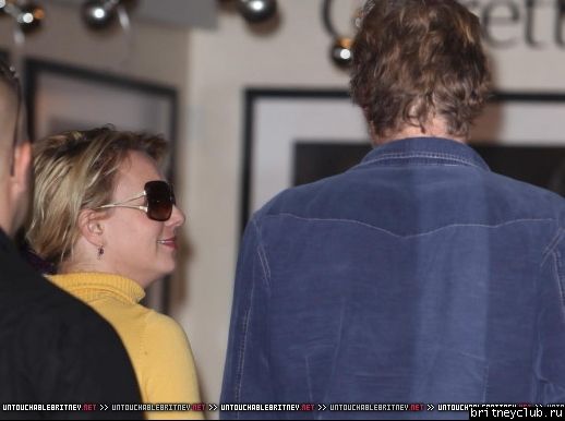 Бритни и Джейсон на шоппинге в Западном Голливуде49.jpg(Бритни Спирс, Britney Spears)