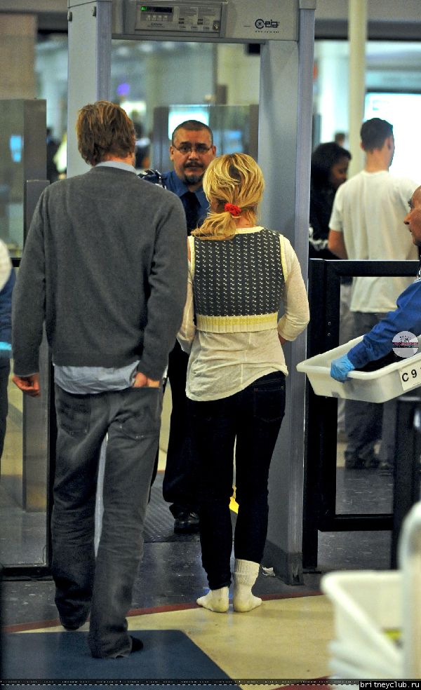 Бритни в аэропорту LAX01.jpg(Бритни Спирс, Britney Spears)