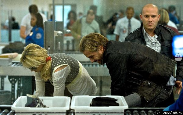 Бритни в аэропорту LAX13.jpg(Бритни Спирс, Britney Spears)