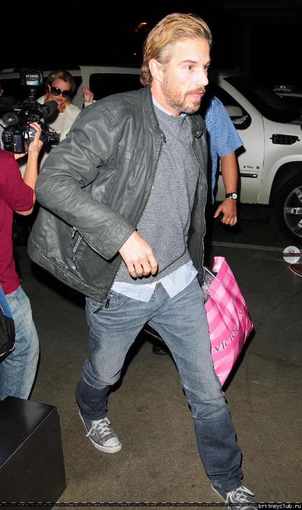 Бритни в аэропорту LAX20.jpg(Бритни Спирс, Britney Spears)