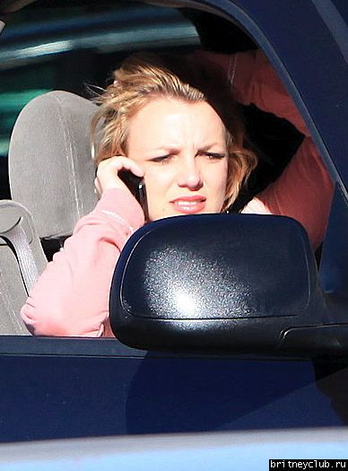 Бритни у Starbucks1.png(Бритни Спирс, Britney Spears)