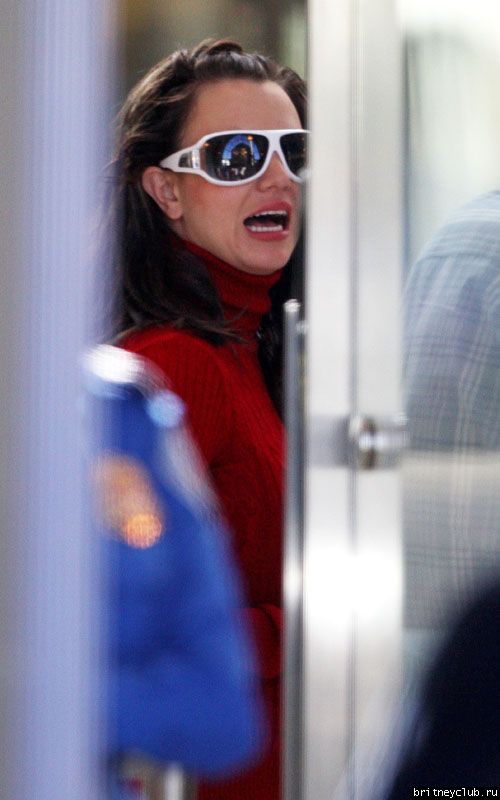 Бритни и Джейсон в аэропорту LAX04.jpg(Бритни Спирс, Britney Spears)