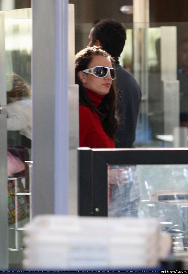 Бритни и Джейсон в аэропорту LAX21.jpg(Бритни Спирс, Britney Spears)