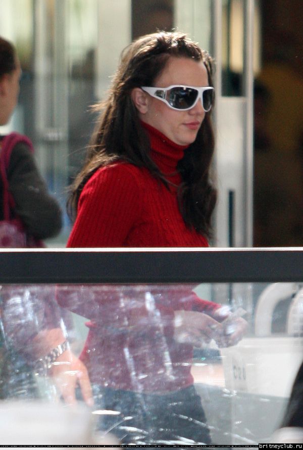 Бритни и Джейсон в аэропорту LAX25.jpg(Бритни Спирс, Britney Spears)