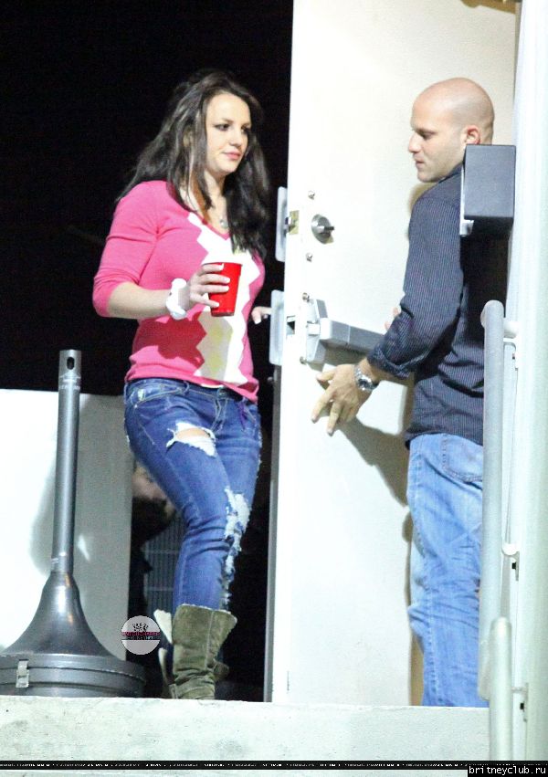 Бритни в студии звукозаписи в Майями07.jpg(Бритни Спирс, Britney Spears)