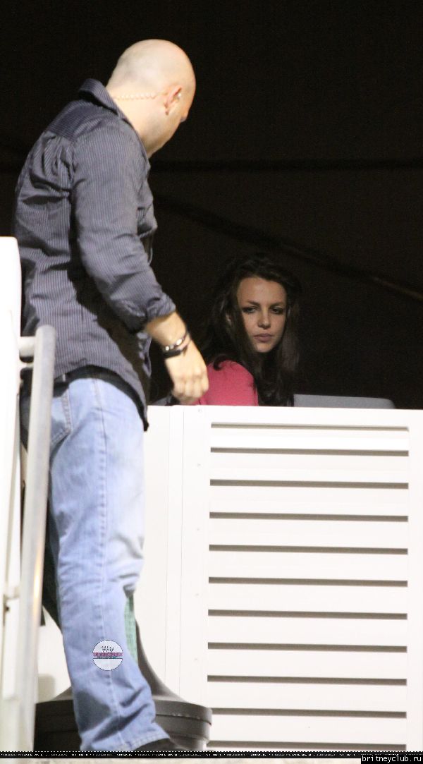 Бритни в студии звукозаписи в Майями56.jpg(Бритни Спирс, Britney Spears)