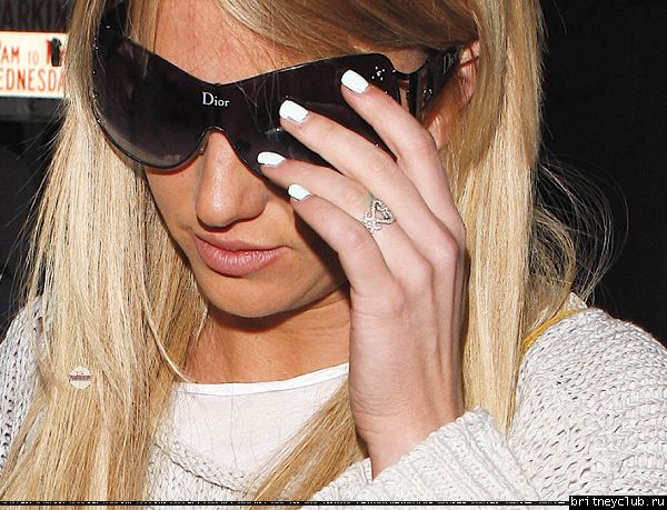 Бритни покидает салон Nine Zero One21.jpg(Бритни Спирс, Britney Spears)