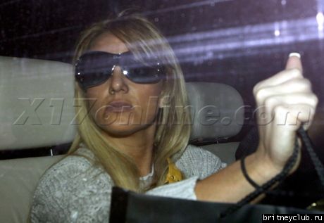 Бритни покидает салон Nine Zero One48.jpg(Бритни Спирс, Britney Spears)