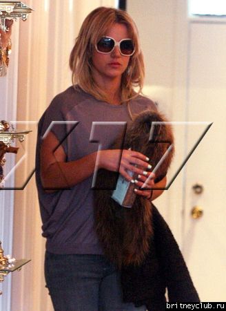 Бритни на шоппинге в бутике Vionnet 118.jpg(Бритни Спирс, Britney Spears)