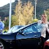 Бритни покупает автомобиль в Беверли Хиллз