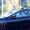 Бритни покупает автомобиль в Беверли Хиллз