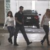 Бритни с семьей посещает офис в Лос-Анджелесе
