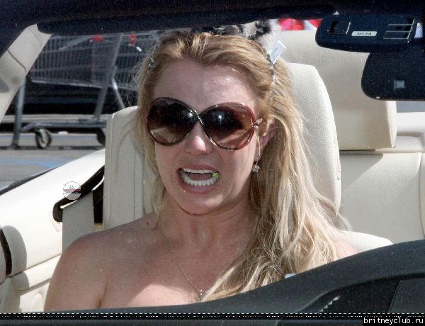 Бритни и Джейсон в Беверли Хиллз68.jpg(Бритни Спирс, Britney Spears)