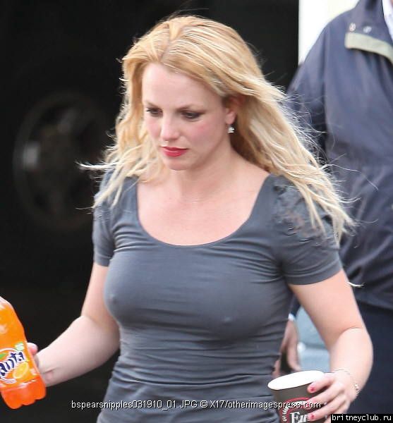 Бритни на заправке38.jpg(Бритни Спирс, Britney Spears)