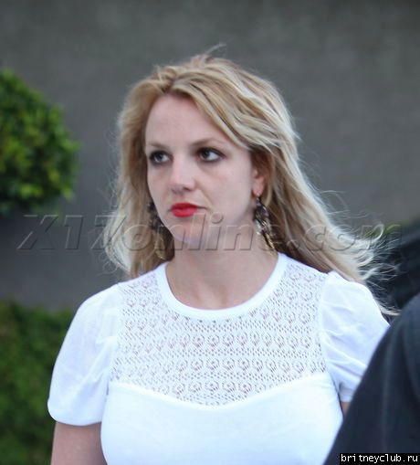 Бритни и Джейсон посещают ресторан Bandera 03.jpg(Бритни Спирс, Britney Spears)