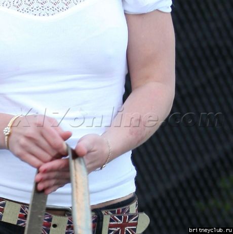 Бритни и Джейсон посещают ресторан Bandera 25.jpg(Бритни Спирс, Britney Spears)