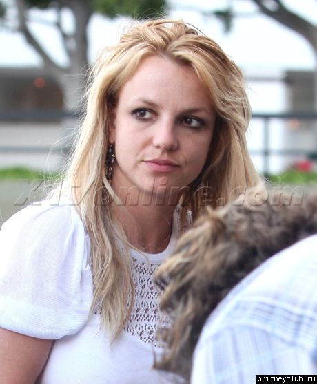 Бритни и Джейсон посещают ресторан Bandera 33.jpg(Бритни Спирс, Britney Spears)