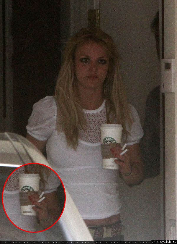 Бритни и Джейсон посещают ресторан Bandera 62.jpg(Бритни Спирс, Britney Spears)