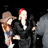 Бритни покидает ресторан Dolce